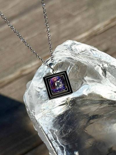 Кулон "Новое измерение"