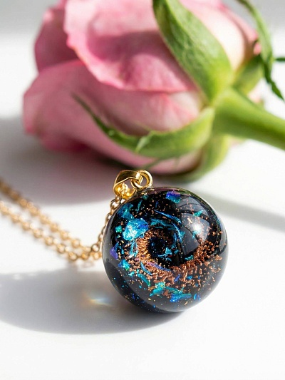 Кулон "Звездный серпантин"