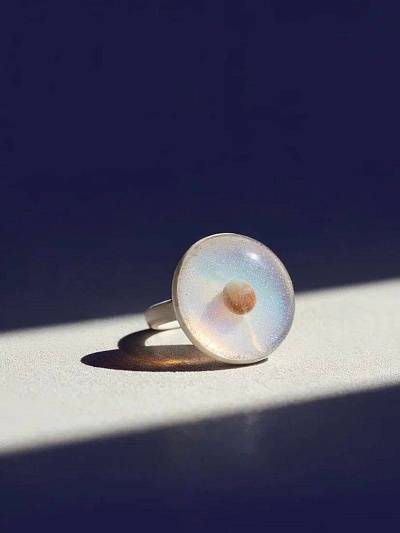 Кольцо "Байкальское НЛО" молочный